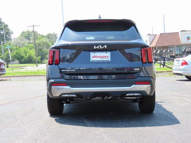 new 2025 Kia Sorento car, priced at $37,286