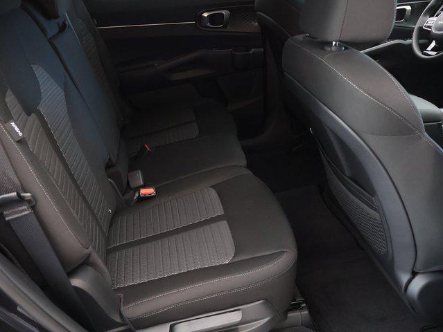 new 2025 Kia Sorento car, priced at $31,036