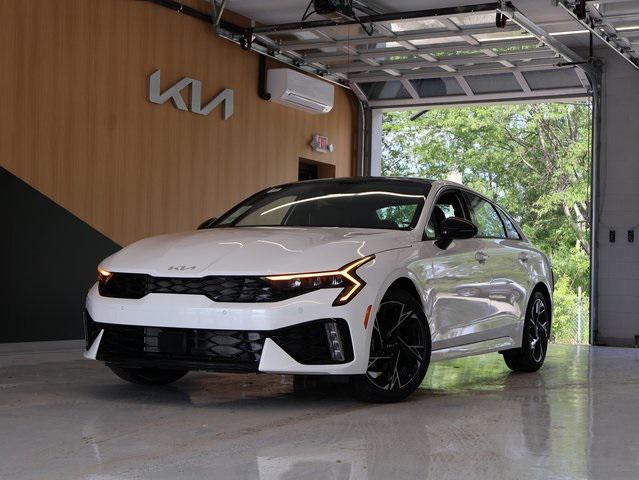 new 2025 Kia K5 car, priced at $32,995