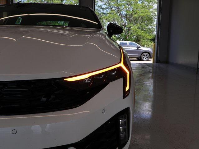 new 2025 Kia K5 car, priced at $32,995