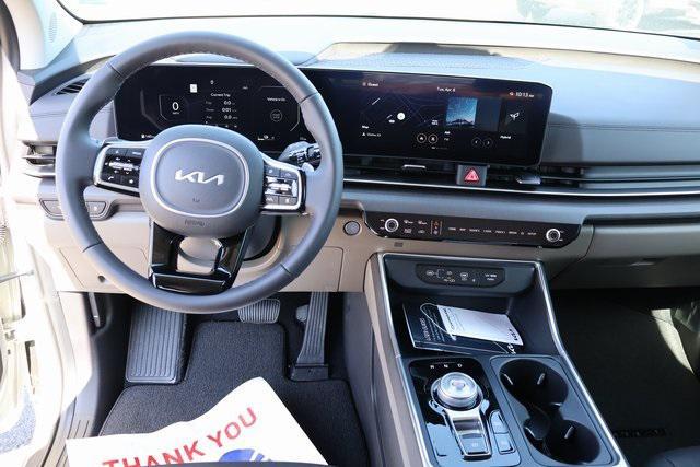 new 2025 Kia Carnival Hybrid car, priced at $48,975
