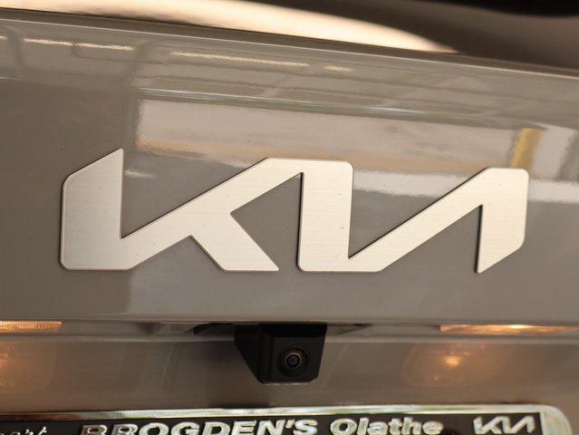 new 2025 Kia Sorento car, priced at $35,391