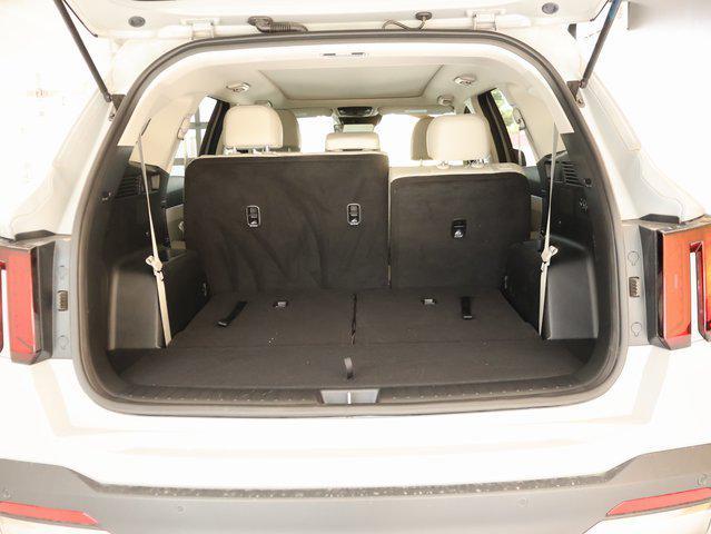new 2025 Kia Sorento car, priced at $35,391