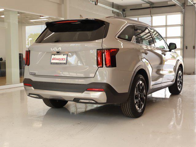 new 2025 Kia Sorento car, priced at $35,391