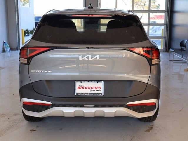 new 2025 Kia Sportage car, priced at $31,020