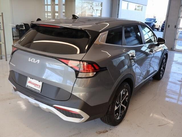 new 2025 Kia Sportage car, priced at $31,020