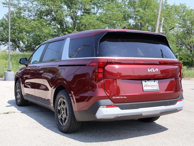 new 2025 Kia Carnival car, priced at $37,570