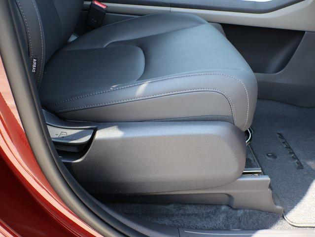 new 2025 Kia Carnival car, priced at $37,570