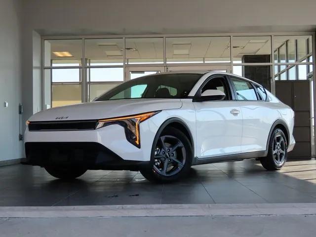 new 2025 Kia K4 car, priced at $24,040