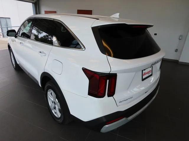 new 2024 Kia Sorento car, priced at $33,935