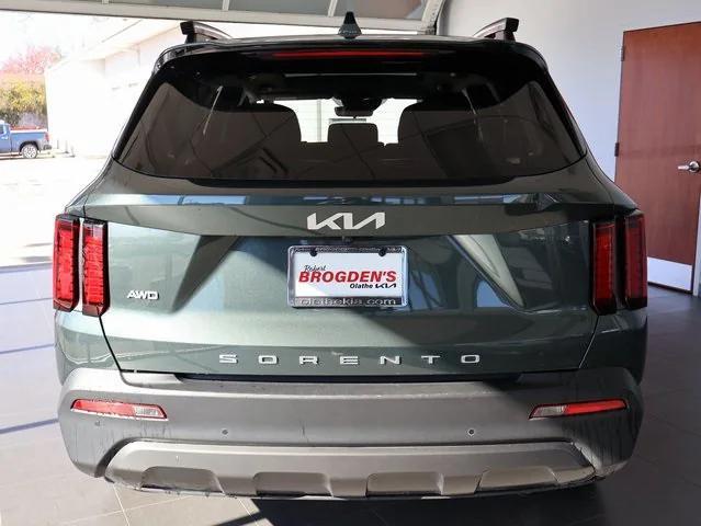 used 2022 Kia Sorento car, priced at $28,116