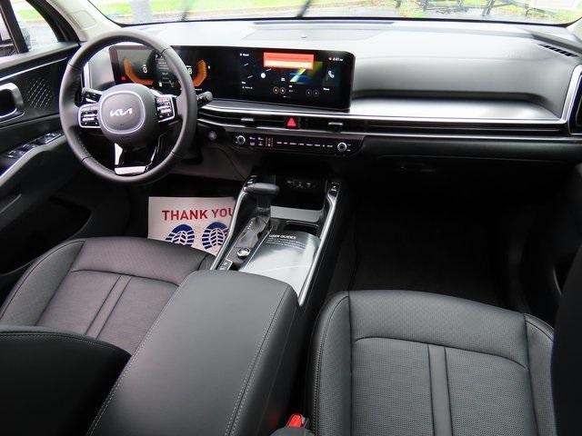 new 2025 Kia Sorento car, priced at $36,731
