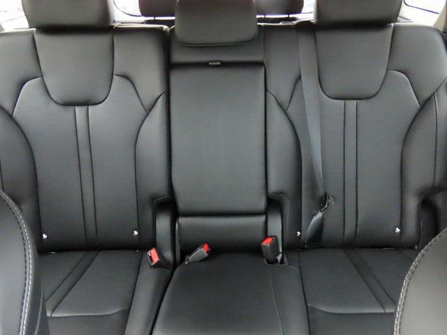 new 2025 Kia Sorento car, priced at $36,731