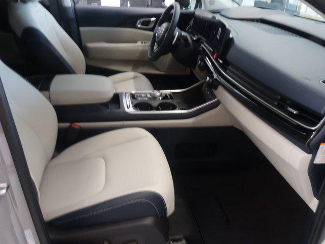 new 2025 Kia Carnival Hybrid car, priced at $52,139