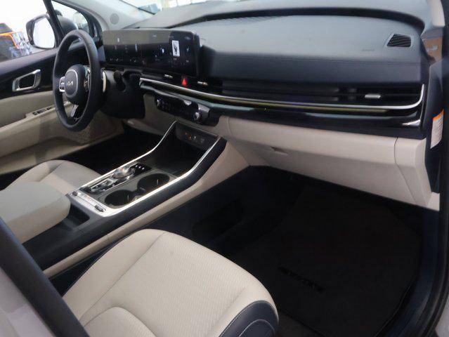 new 2025 Kia Carnival Hybrid car, priced at $52,139