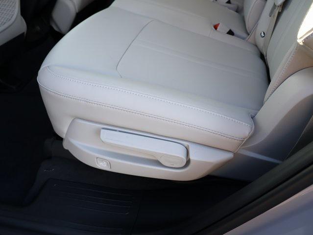 new 2025 Kia Sorento car, priced at $36,411