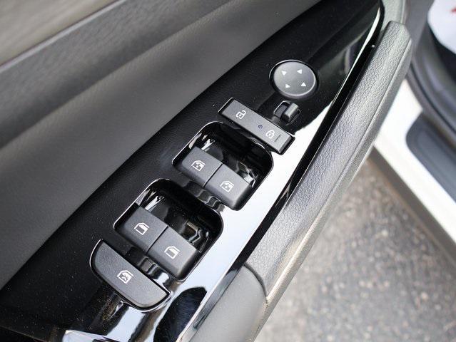 new 2025 Kia Sportage car, priced at $36,961