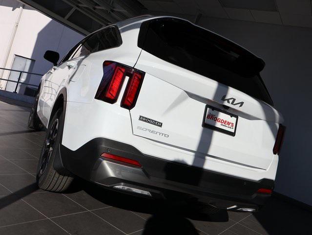 new 2025 Kia Sorento car, priced at $36,161