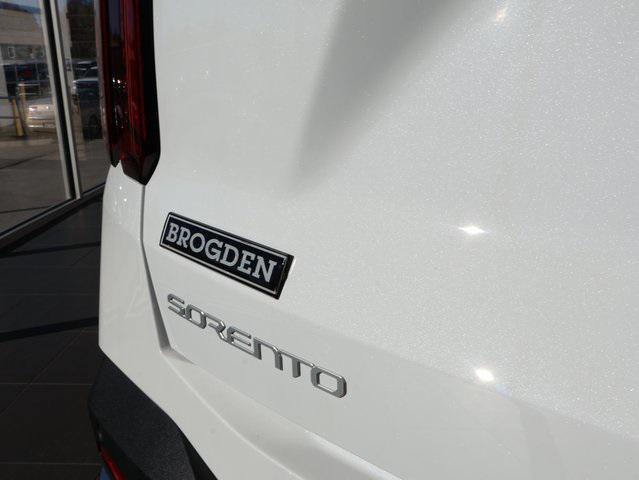 new 2025 Kia Sorento car, priced at $36,161