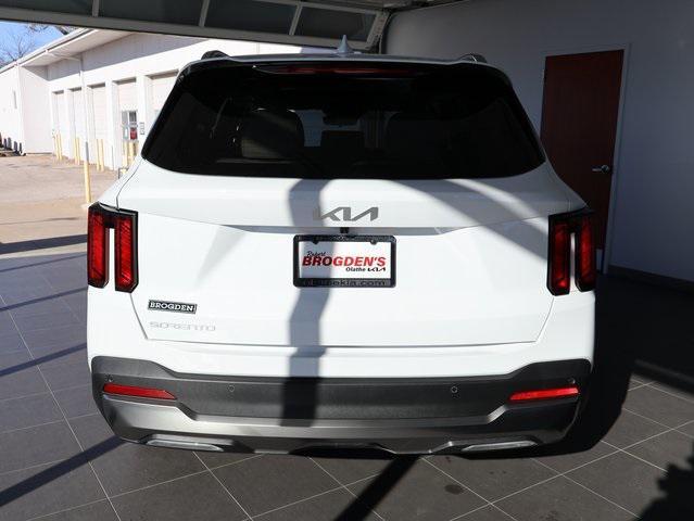 new 2025 Kia Sorento car, priced at $36,161