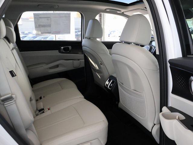 new 2025 Kia Sorento car, priced at $36,161