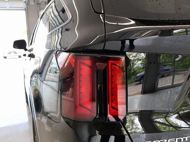 new 2025 Kia Sorento car, priced at $35,666