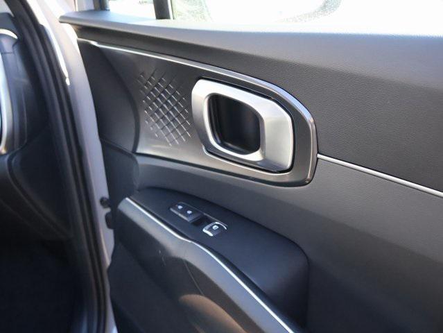 new 2025 Kia Sorento car, priced at $36,581