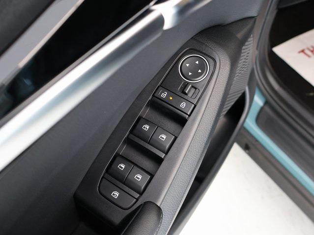 new 2025 Kia Seltos car, priced at $28,201