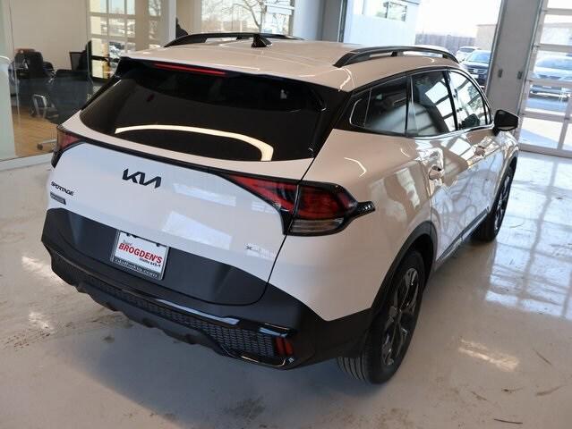 new 2025 Kia Sportage car, priced at $34,510