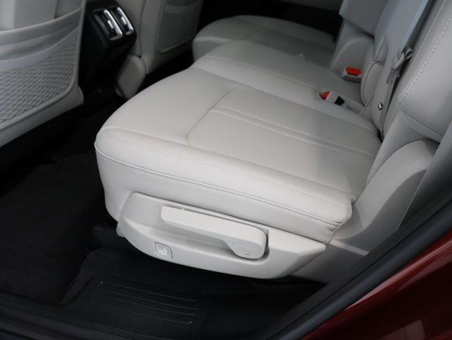 new 2025 Kia Sorento car, priced at $38,241