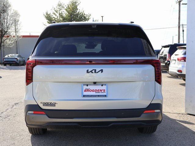 new 2025 Kia Carnival car, priced at $53,985