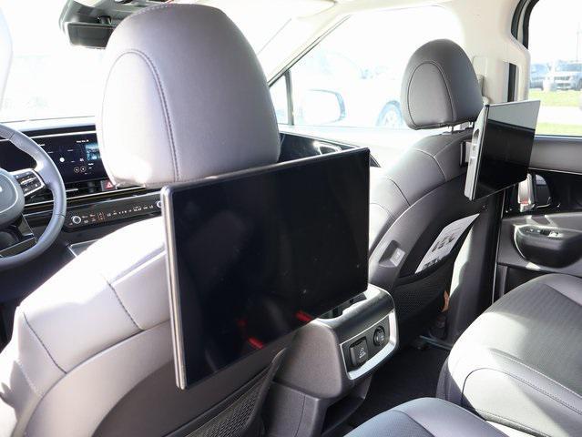 new 2025 Kia Carnival car, priced at $53,985
