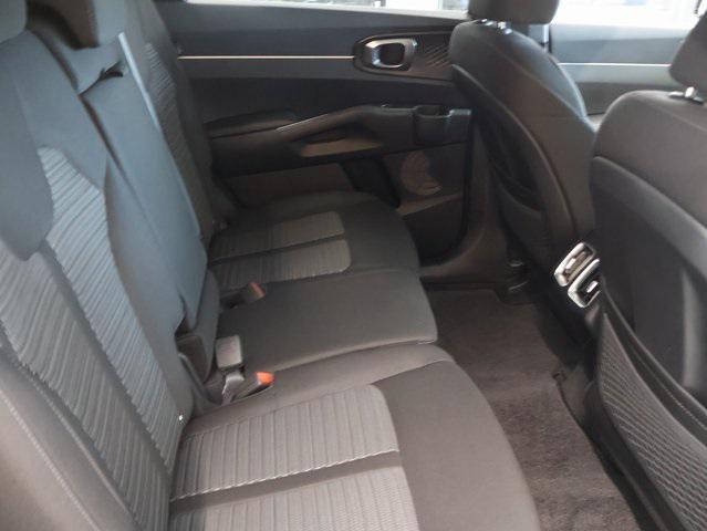new 2025 Kia Sorento car, priced at $32,036