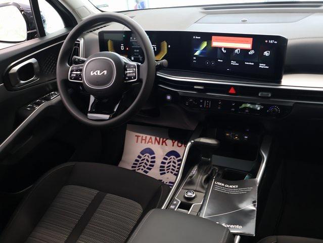 new 2025 Kia Sorento car, priced at $32,036