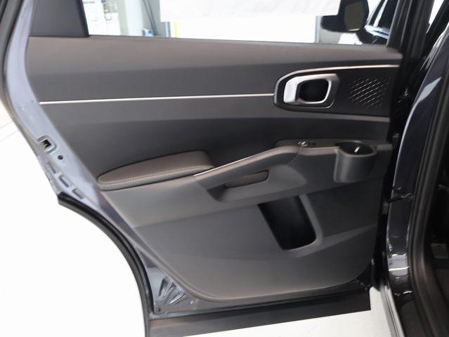 new 2025 Kia Sorento car, priced at $32,036