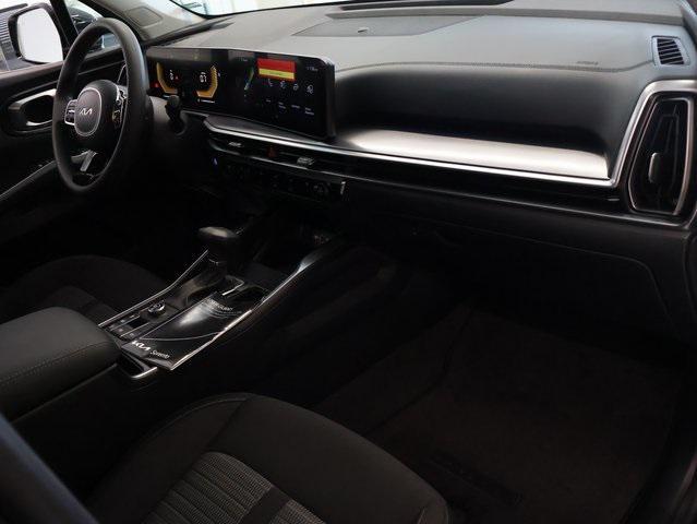 new 2025 Kia Sorento car, priced at $32,036