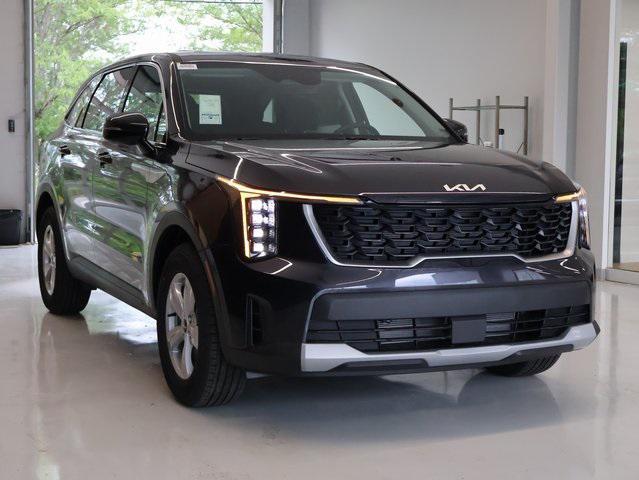 new 2025 Kia Sorento car, priced at $32,036
