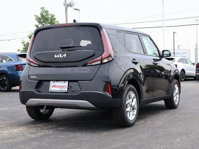 new 2025 Kia Soul car, priced at $24,107