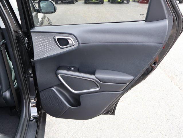 new 2025 Kia Soul car, priced at $24,107
