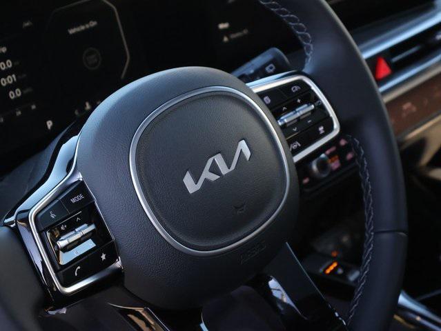 new 2025 Kia Sorento car, priced at $42,246