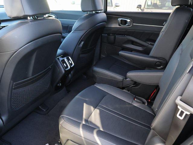 new 2025 Kia Sorento car, priced at $42,246