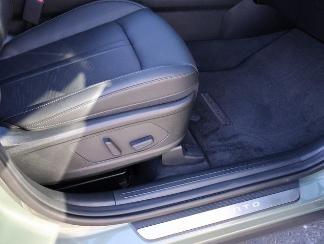 new 2025 Kia Sorento car, priced at $42,246