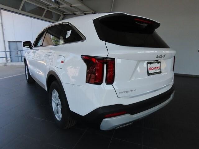 new 2024 Kia Sorento car, priced at $33,585