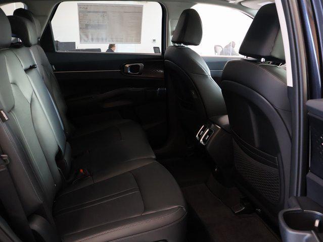 new 2025 Kia Sorento car, priced at $35,416
