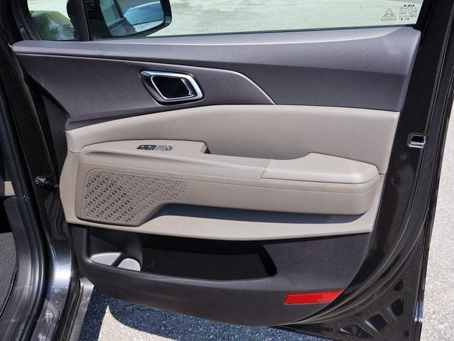 new 2025 Kia Carnival car, priced at $40,296