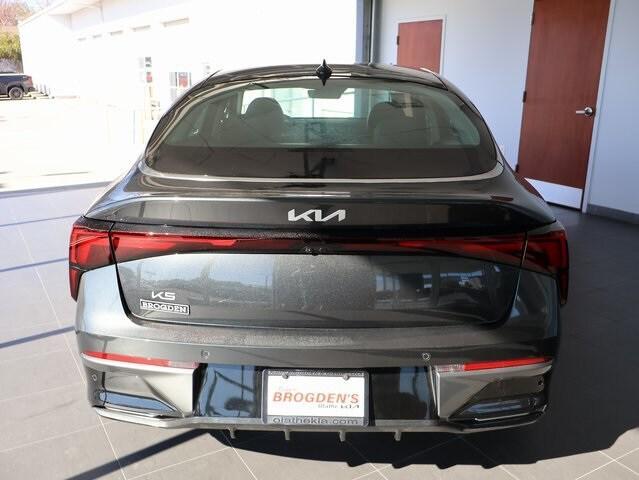 new 2025 Kia K5 car, priced at $35,930