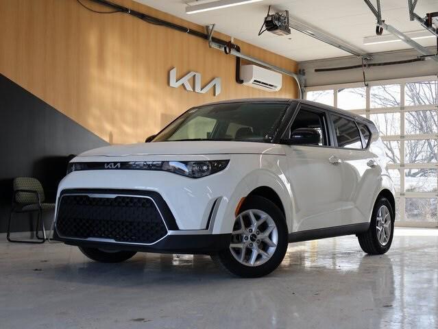 new 2025 Kia Soul car, priced at $24,685