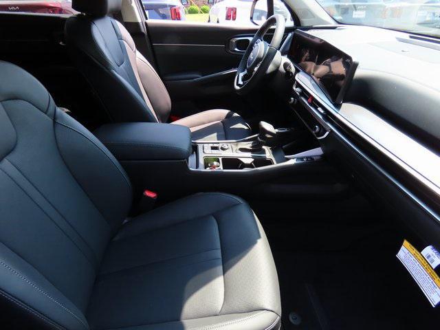 new 2025 Kia Sorento car, priced at $39,281