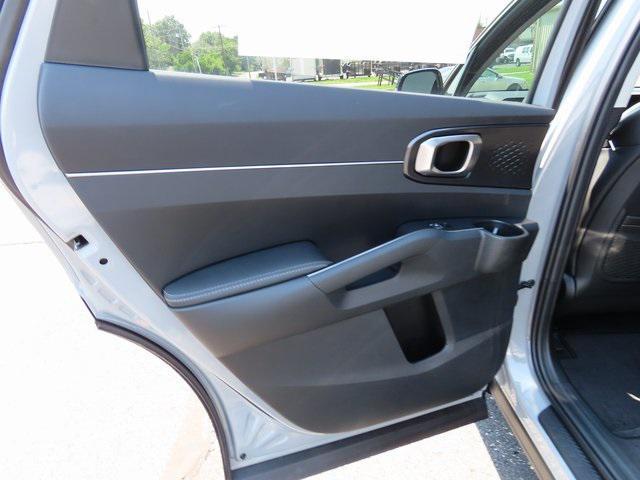 new 2025 Kia Sorento car, priced at $39,281