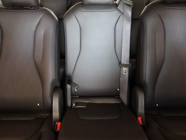 new 2025 Kia Carnival car, priced at $37,321
